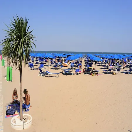 Apartment Close To The Sea In
