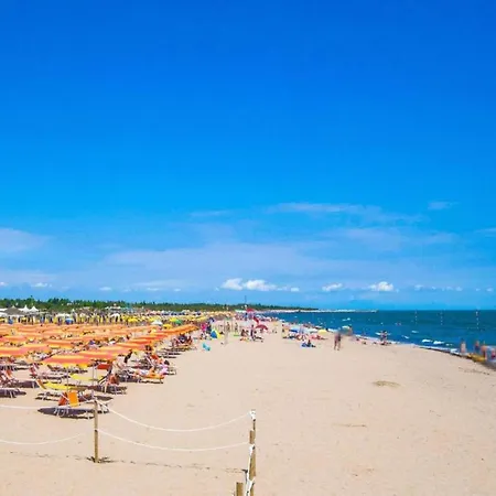Close To The Sea In Rosolina Mare